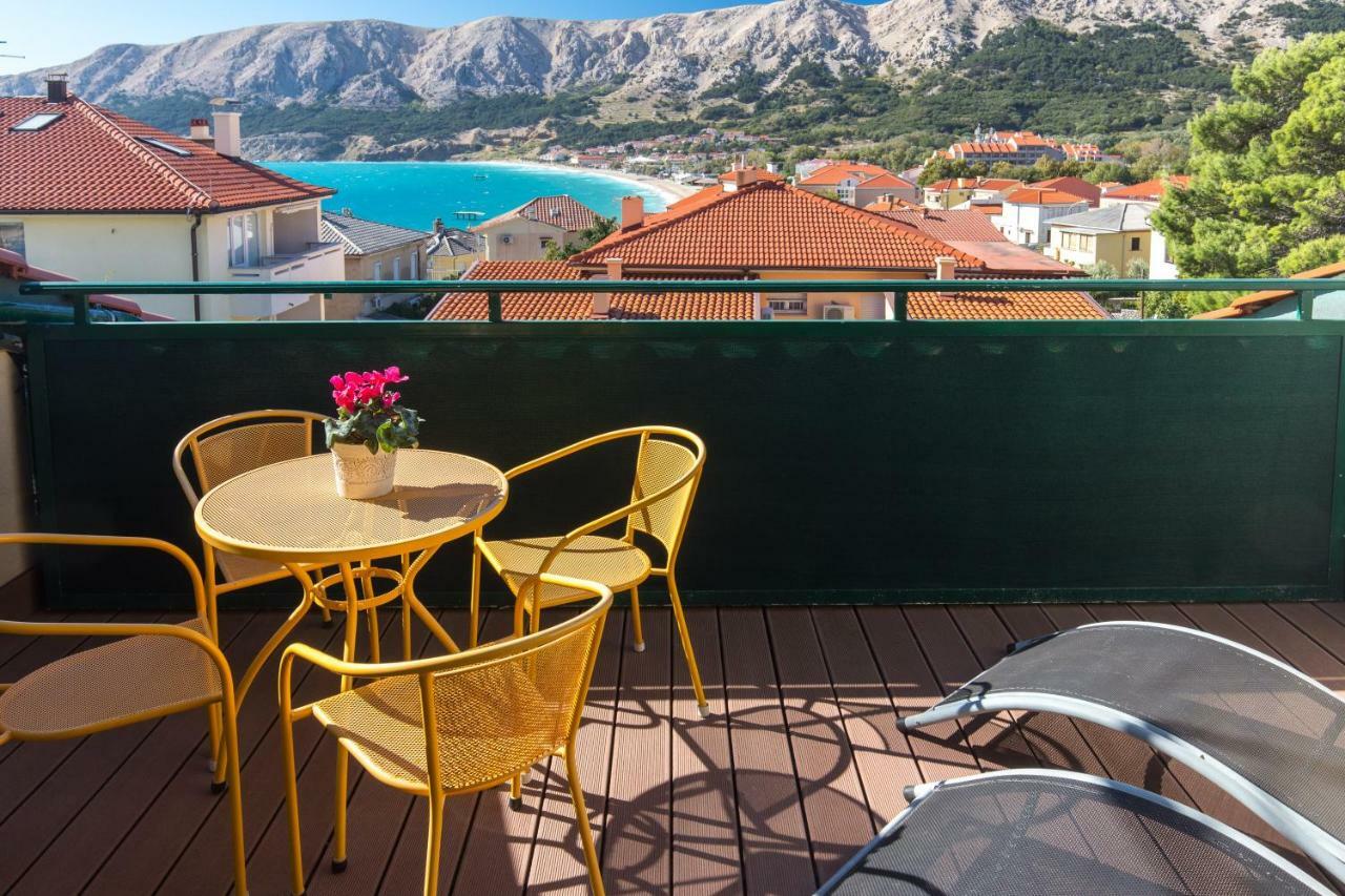 Apartments Ddd Baska  Bagian luar foto