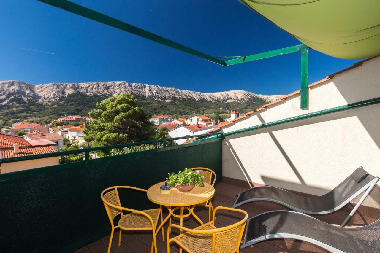 Apartments Ddd Baska  Bagian luar foto