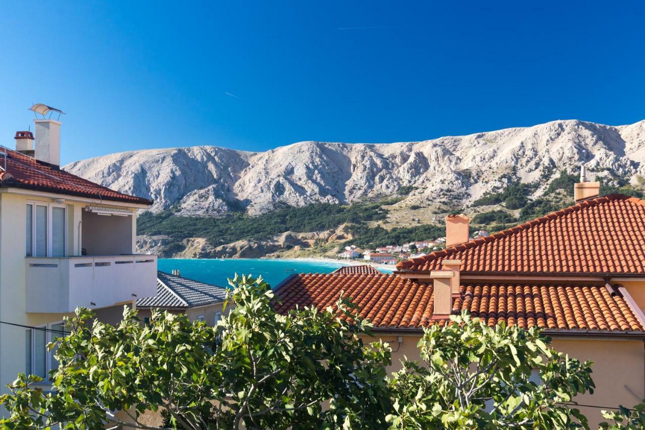 Apartments Ddd Baska  Bagian luar foto