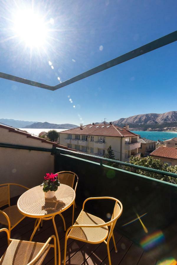 Apartments Ddd Baska  Bagian luar foto